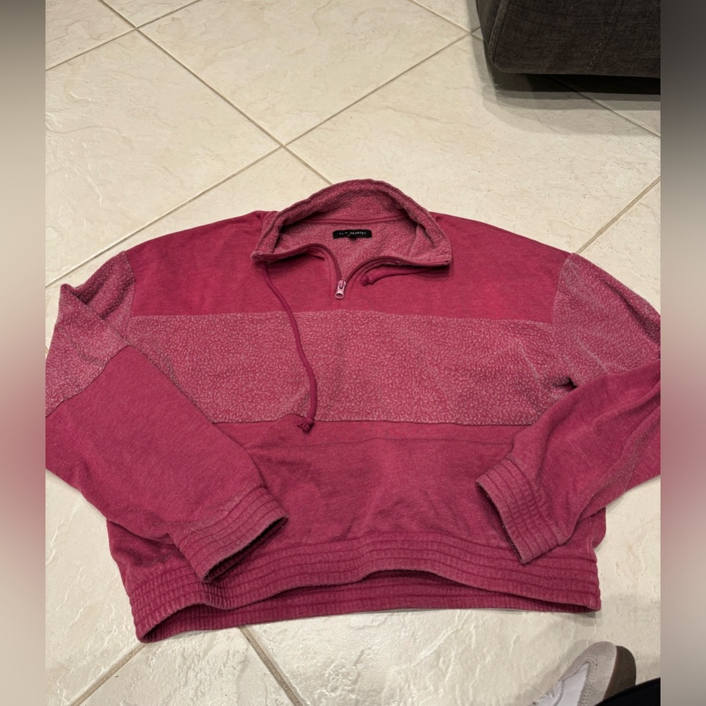 LA hearts quarter zip  size small